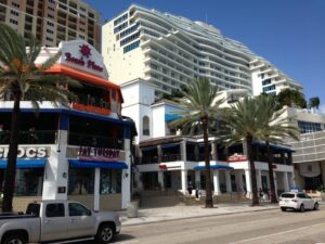 hooters is in a plaza 4ae0fe10afd79677a6c523ace90d5121 1