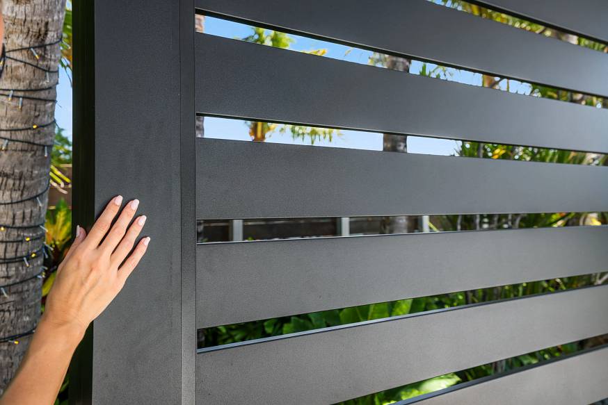 black k-bana white louvers - pool - privacy wall 56 black k-bana white louvers - pool - privacy wall 56